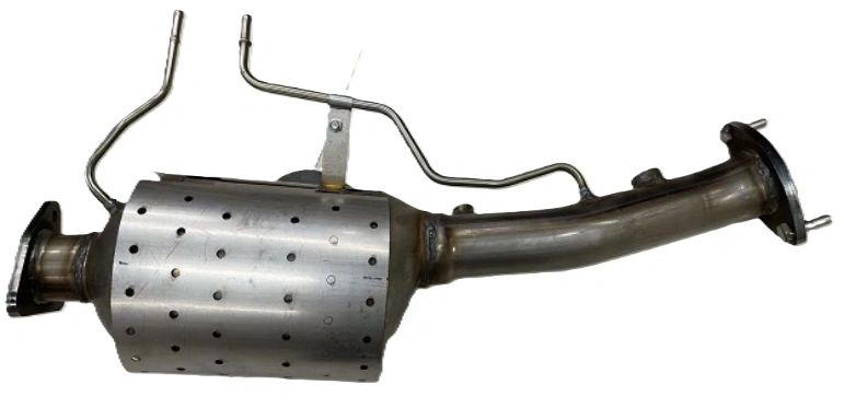 CleanCore | Euro 5 LHS DPF with Fitting Kit | Toyota Landcruiser 200 Series VDJ200 4.5L V8 2015–2021